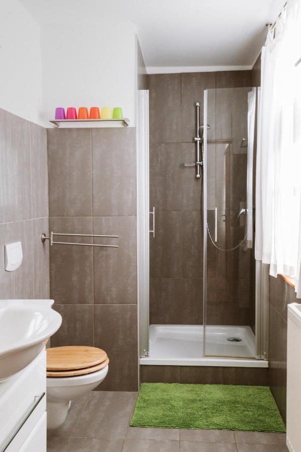 Ferienwohnung An Der Berliner Seenkette Шверин Екстериор снимка