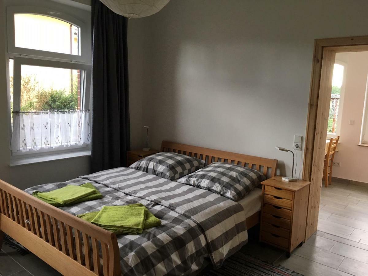 Ferienwohnung An Der Berliner Seenkette Шверин Екстериор снимка